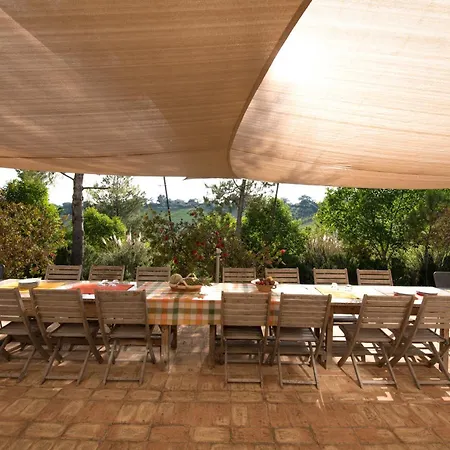 مزرعة للإقامة Il Melograno Country