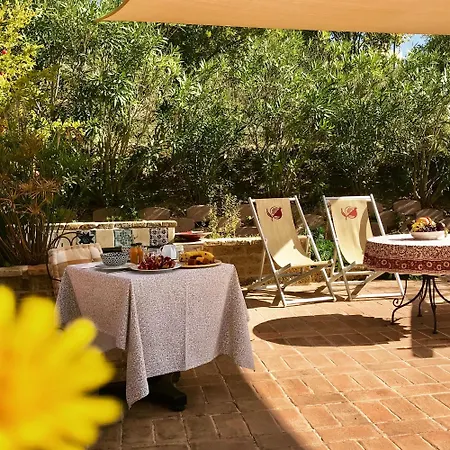 مزرعة للإقامة Il Melograno Country